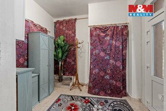 We offer for sale a detached family house 2+1 in a quiet area of Louny