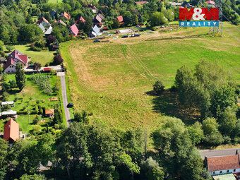 Nabízím Vám k prodeji pozem o výměře 1100 m² . Jedná se o je