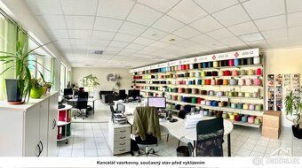 We offer for rent warehouse (878 sqm) and office space (126 sqm) in a masonry hall on Znojemská St.