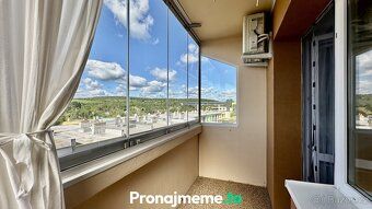 Ev.č. 100277 Praktický a nadstandardně vybavený byt 3+kk s l