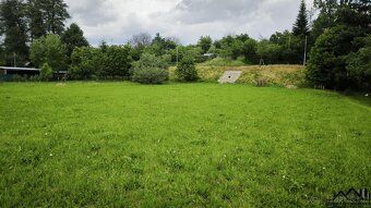 Nabízím k prodeji pozemek o výměře 550 m2 v malebném městě O