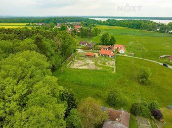 We offer for sale a building plot of land with a total area of 2729 m²