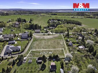 Looking for a quiet place to build a family house near Ná