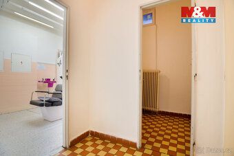 Nabízíme k prodeji atraktivní komerční prostor o rozloze 159