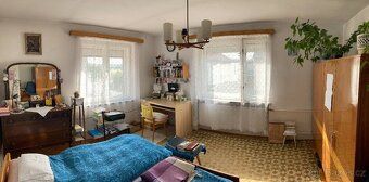 We offer for sale an older family house in original but well maintained condition with a…