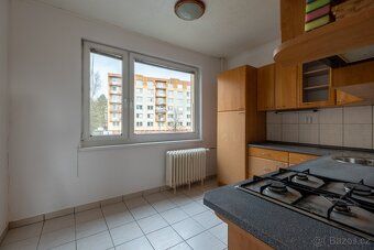 Offer for sale bright apartment in personal ownership of 3+1 layout with balcony