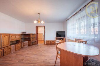 Looking for quiet country living with your own garden but also need excellent accessibility to town?
