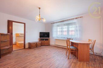 Looking for quiet country living with your own garden but also need excellent accessibility to town?