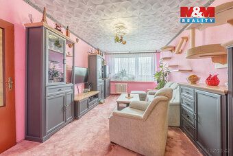 Prodej bytu 3kk o užitné ploše 65 m² v 8. patře panelového d