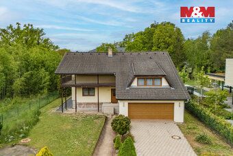 Exkluzivně nabízíme prostorný rodinný dům 6+kk (cca 230 m²) 