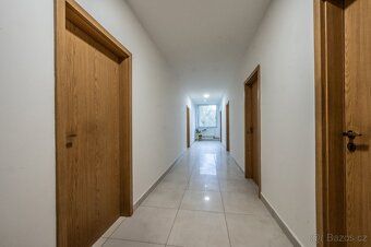 Nabízíme k pronájmu skladovou plochu o rozloze 1000-2000 m2 