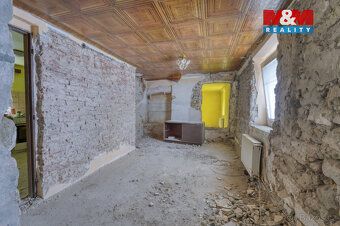 Nabízíme rodinný dům v Praze – Horních Počernicích s velkým 