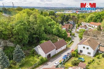 Nabízíme rodinný dům v Praze – Horních Počernicích s velkým 