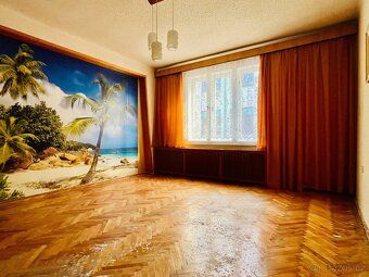 We offer for sale this two-generation family house in a quiet location of Frýdek-–Místek…