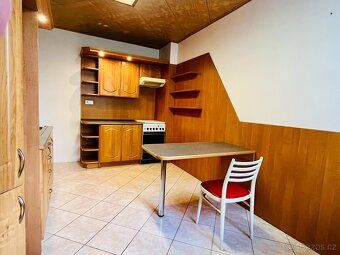 We offer for sale this two-generation family house in a quiet location of Frýdek-–Místek…