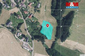 Nabízíme k prodeji rovinatou louku o celkové výměře 5 704 m²