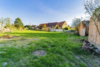 Svojetín, prodej stavebního pozemku 3831 m2
Nabízím k prodej
