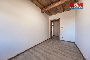 Nabízíme k prodeji jedinečnou chalupu po kompletní rekonstru