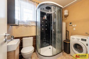 Ev.č. E1424BL007 Lukrativně nabízíme moderní rodinný dům z r