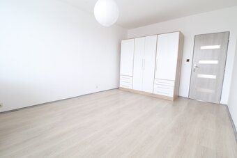K pronájmu nabízíme atraktivní, částečně zařízený byt 2+1 o 