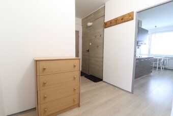 K pronájmu nabízíme atraktivní, částečně zařízený byt 2+1 o 