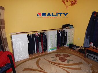 We have renewed after consultation with the owner for sale of family house.