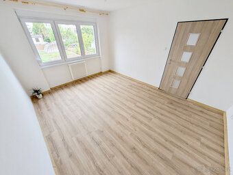 Pronájem útulného a čistého bytu 65 m2, s velkým balkónem s 