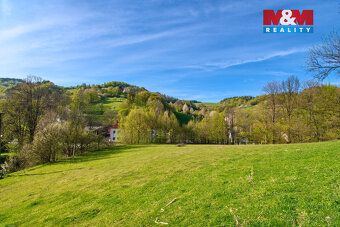 Nabízíme k prodeji soubor pozemků o celkové ploše 3187 m2, z