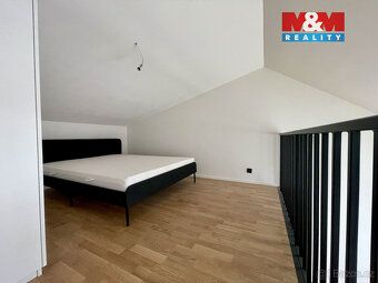 Nabízíme k pronájmu zcela nový, designový byt 1+kk s mezanin