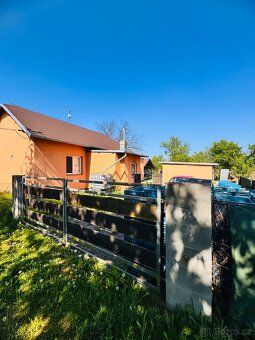Family house with an independent atmosphere and large plot of land - Ka