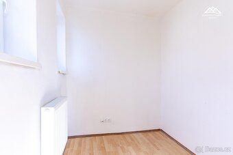 Nabízíme Vám k pronájmu pěkný byt o dispozici 2+kk, který se