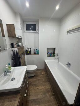 We sell a 2+1 apartment of 60 m² in an apartment house in Jablonec nad Nisou street Na Šumavě.