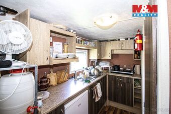 Nabízíme k prodeji pozemek o celkové výměře 1 522 m² v klidn