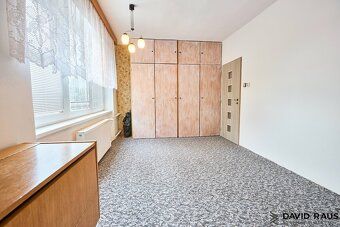 Ev.č. 00373 Nabízím k prodeji prostorný rodinný dům o celkov
