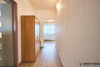 Ev.č. 00373 Nabízím k prodeji prostorný rodinný dům o celkov