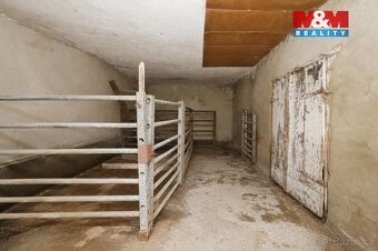 Nabízíme k prodeji starší chalupu 2+1 s jedinečnou atmosféro