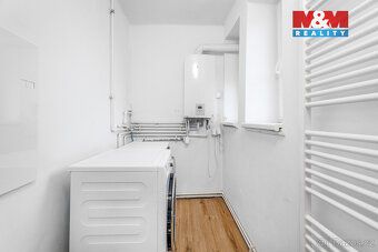 We offer a spacious and bright 4+1 apartment of 94 m² in high demand