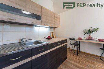 Nabízíme k dlouhodobému pronájmu útulný byt 2+kk o rozloze 3