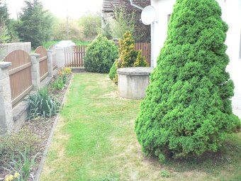 REALTY BLATNÁ offers - renovated country house (cottage) with front garden and separate barn…