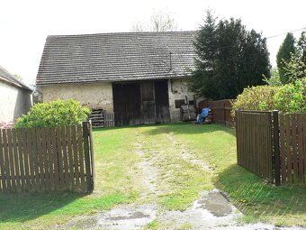 REALTY BLATNÁ offers - renovated country house (cottage) with front garden and separate barn…