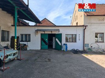 For rent property of 95 m² suitable for business, ideal especially
