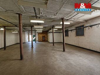 For rent property of 95 m² suitable for business, ideal especially