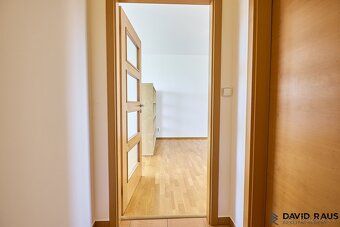 Ev.č. 00378 Nabízím k prodeji světlý byt o dispozici 2+kk s 