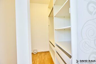 Ev.č. 00378 Nabízím k prodeji světlý byt o dispozici 2+kk s 