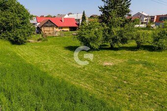 Celková výměra prodávaných parcel činí úctyhodných 2 778 m²,