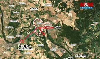 Prodej zasíťovaného pozemku v obci Račice o rozloze 986 m2. 