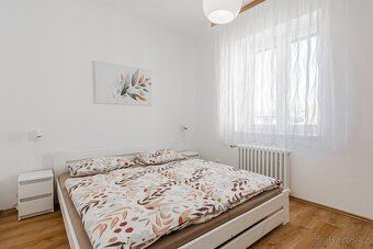 Nabízím k pronájmu kompletně vybavený byt o dispozici 2+1 a 