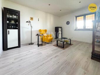 Nabízíme k dlouhodobému pronájmu rodinný dům o velikosti 5 +