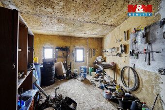 Sale of stone family house in the center of Oselce village (cadastral area O
