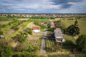 In exclusive representation of the owner I offer for sale a wine cellar with a vineyard in a…